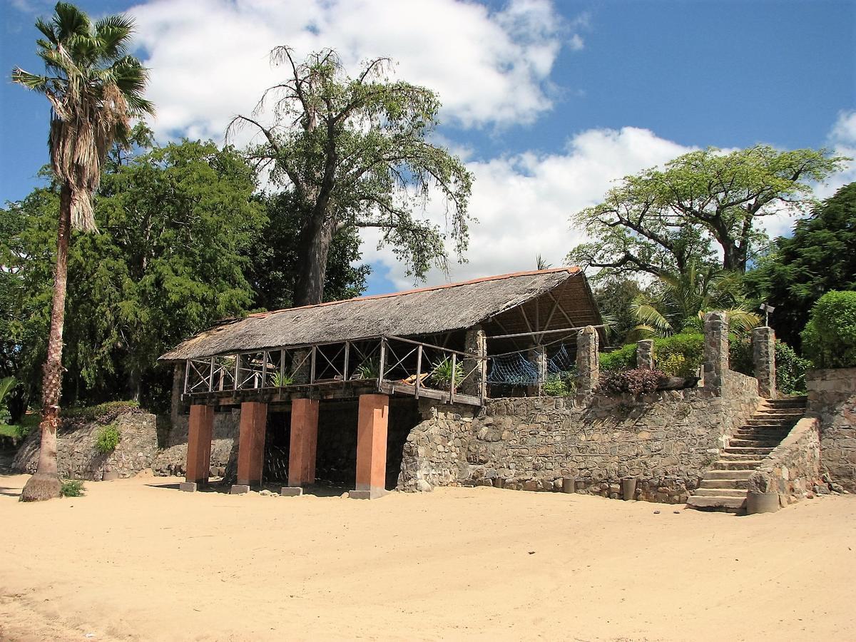 Nkhudzi Beach Lodge Nkudzi Экстерьер фото