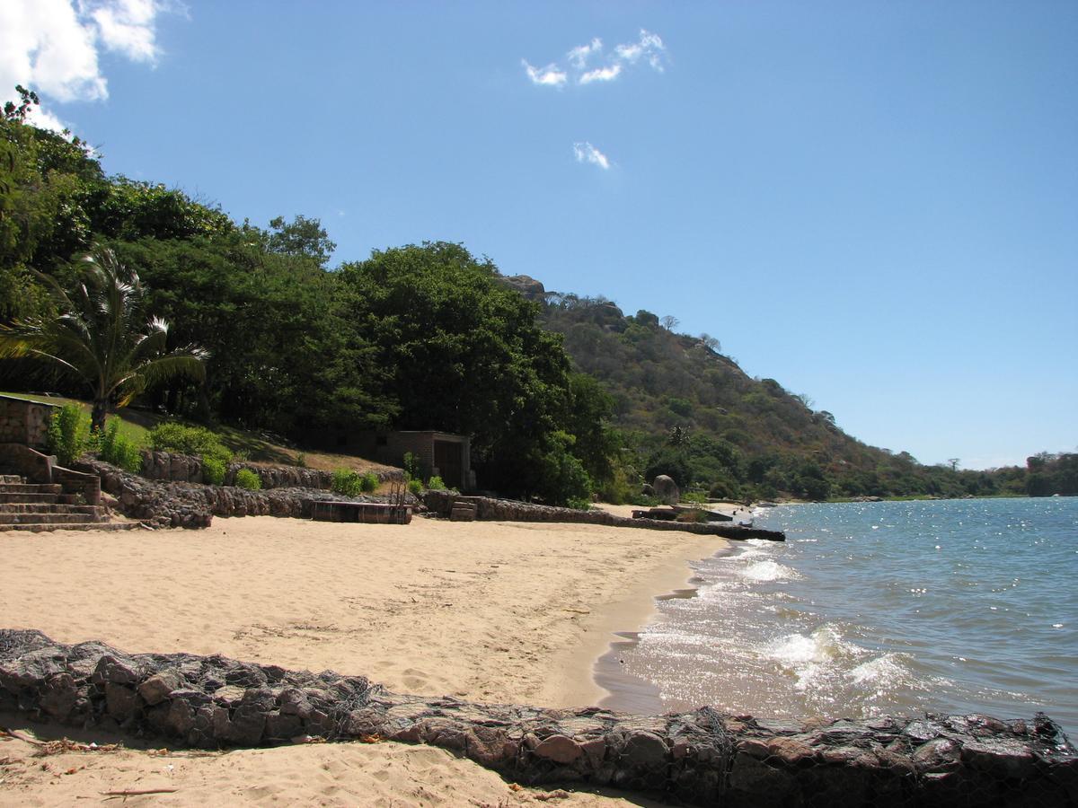 Nkhudzi Beach Lodge Nkudzi Экстерьер фото