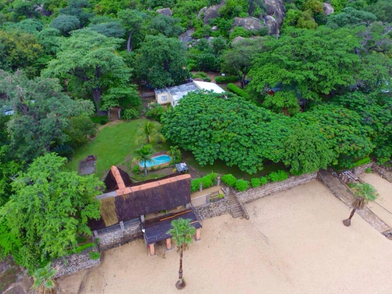 Nkhudzi Beach Lodge Nkudzi Экстерьер фото